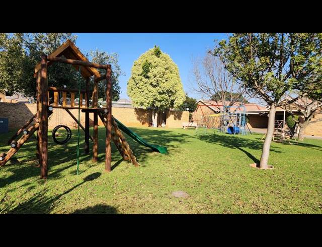 3 BEDROOM TOWNHOUSE FOR SALE IN ANNLIN